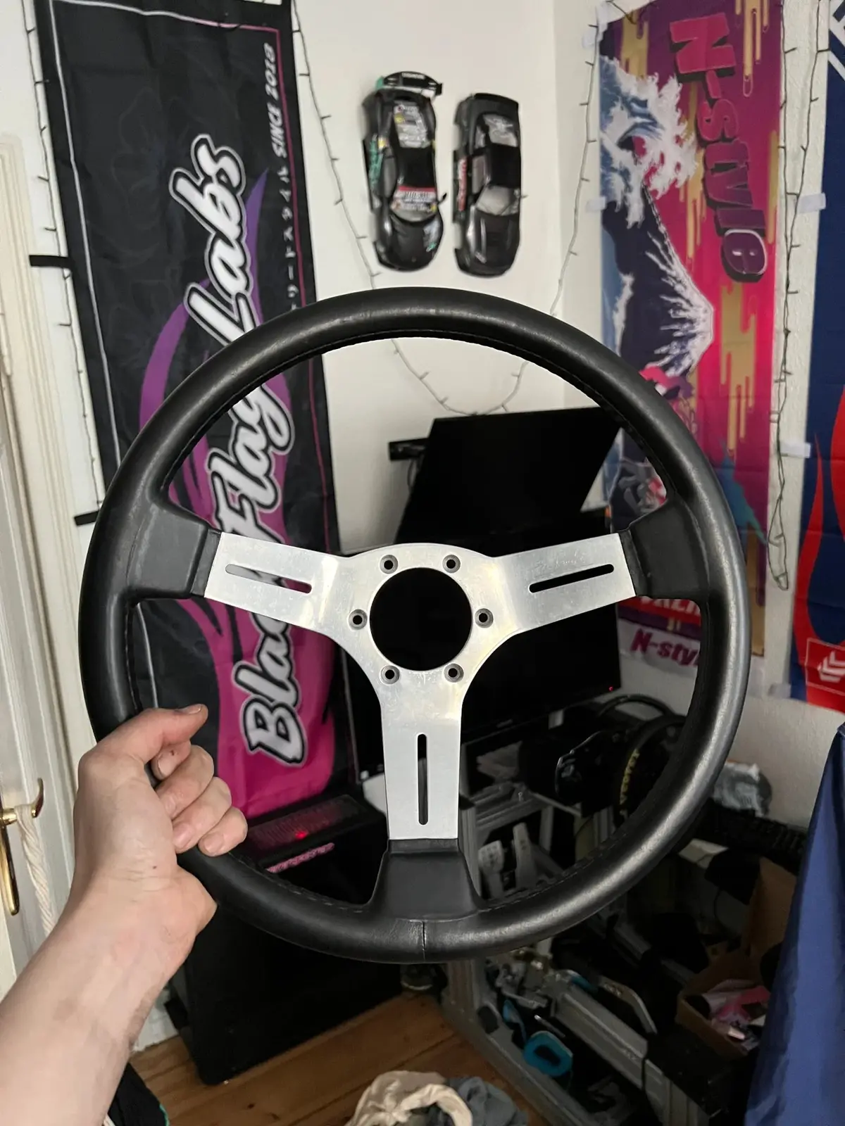 Nardi Oldschool Leather Steering Wheel 1