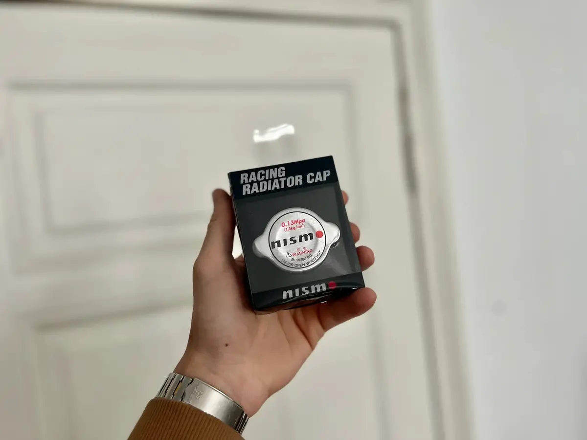 Nismo Mid Logo Radiator Cap 1