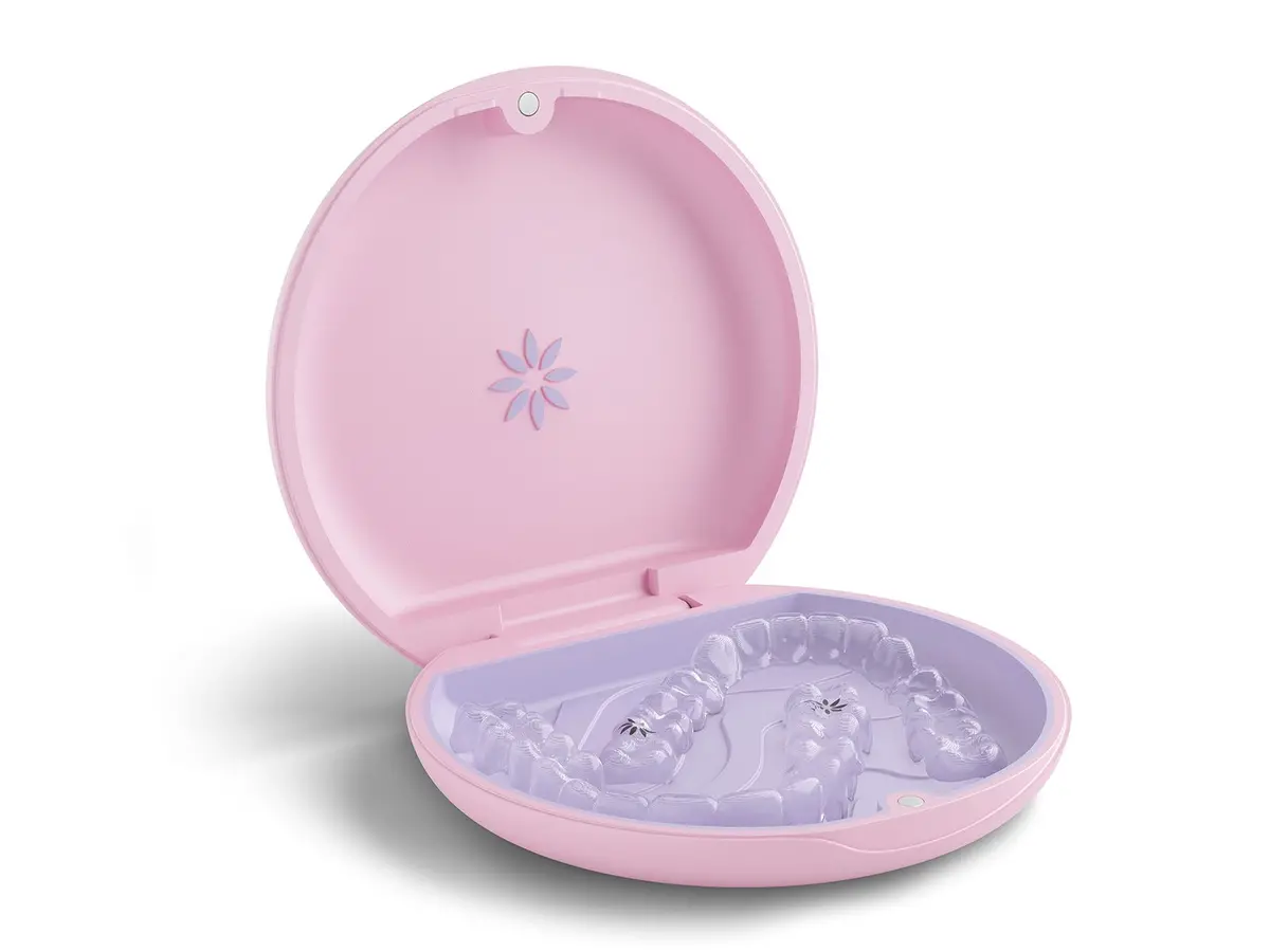 Invisalign™ Aligner Case Pink 2